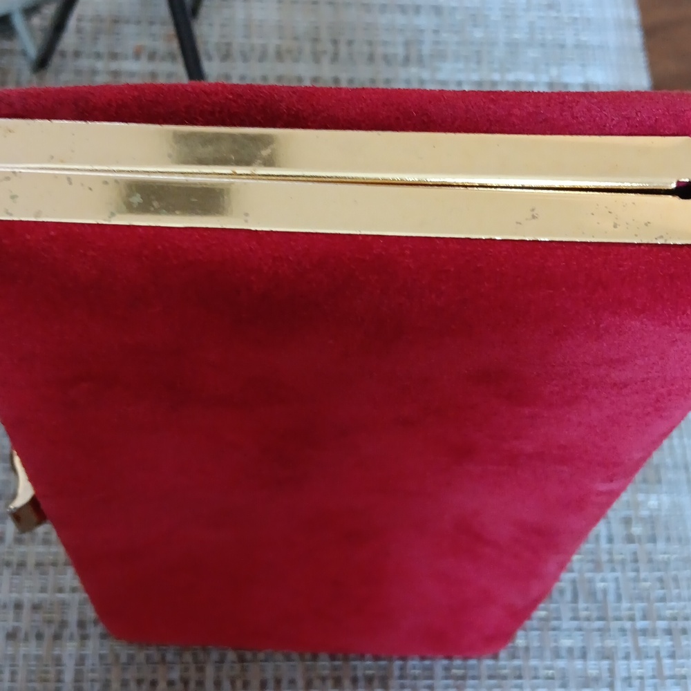 Elegant Red Clutch.Vintage - Picture 5 of 8